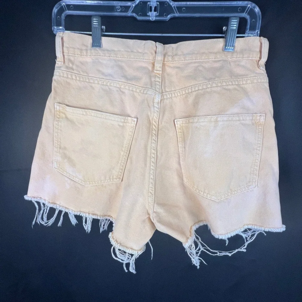 Zara Womens Peach Orange High Waisted Distressed Denim Shorts Frayed Hem Size 6